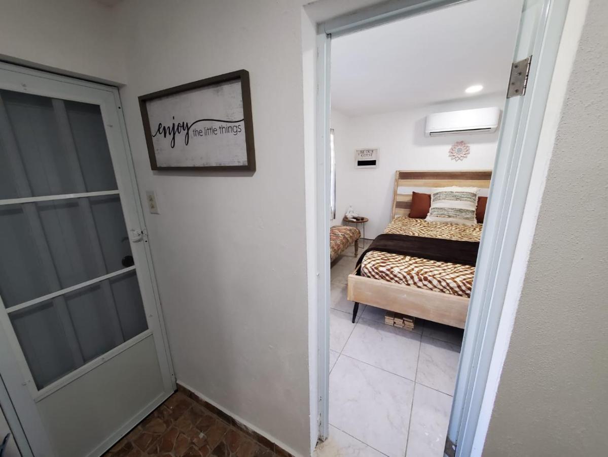 Aguadilla Breeze Apt In Gated Complex 8 Minute Walk To Crashboat Beach Kültér fotó